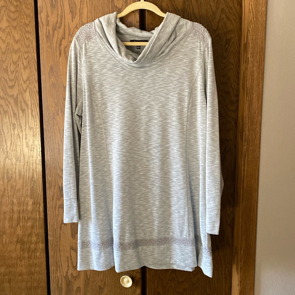 Relativity Light Gray Tunic Top Women’s Size 2X